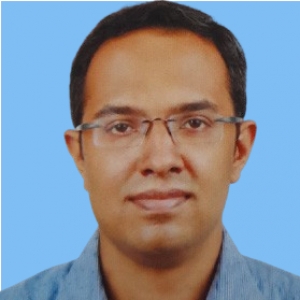 Dr. Tharun Lorenz
